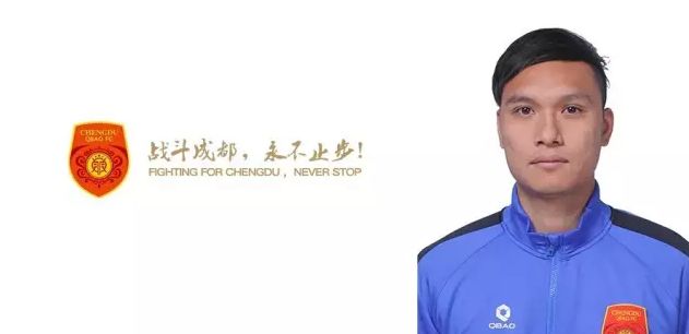 该记者表示，拜仁确实已经与阿劳霍的团队取得联系并表达了他们的兴趣，但他们也意识到这一转会是非常不切实际的，这就是为什么他们正在考虑进一步的选项。